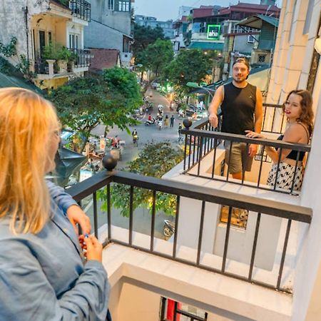 Mad Monkey Hanoi Hostel エクステリア 写真