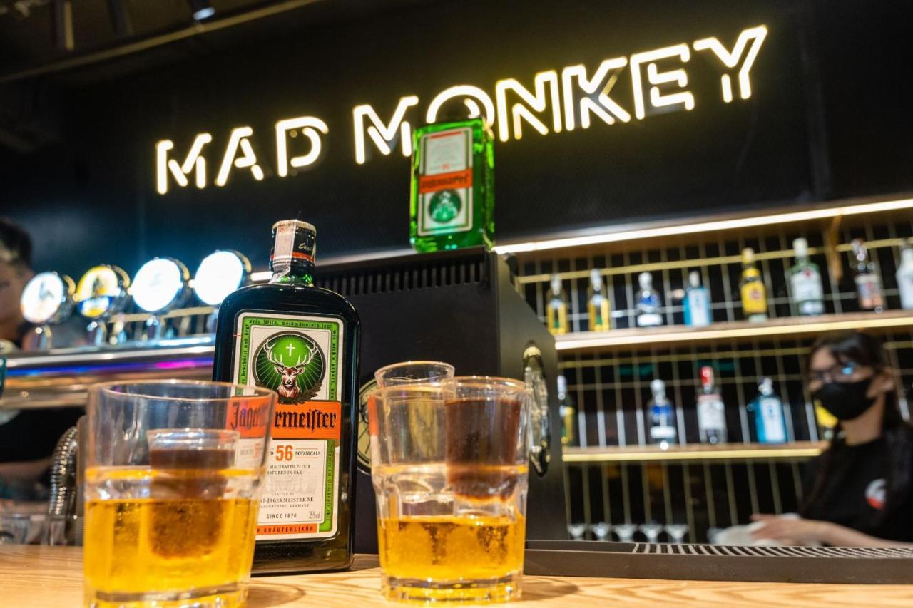Mad Monkey Hanoi Hostel エクステリア 写真