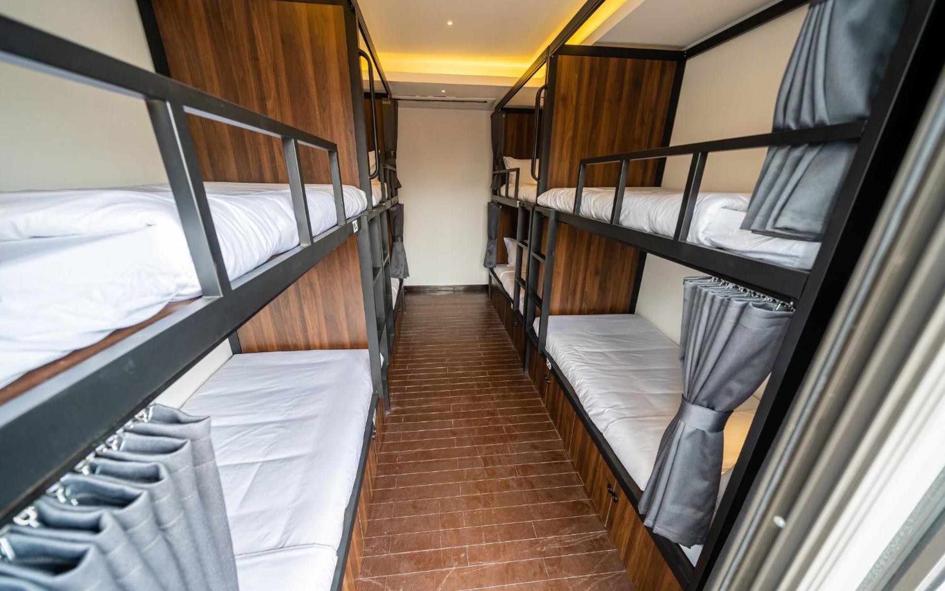 Mad Monkey Hanoi Hostel エクステリア 写真