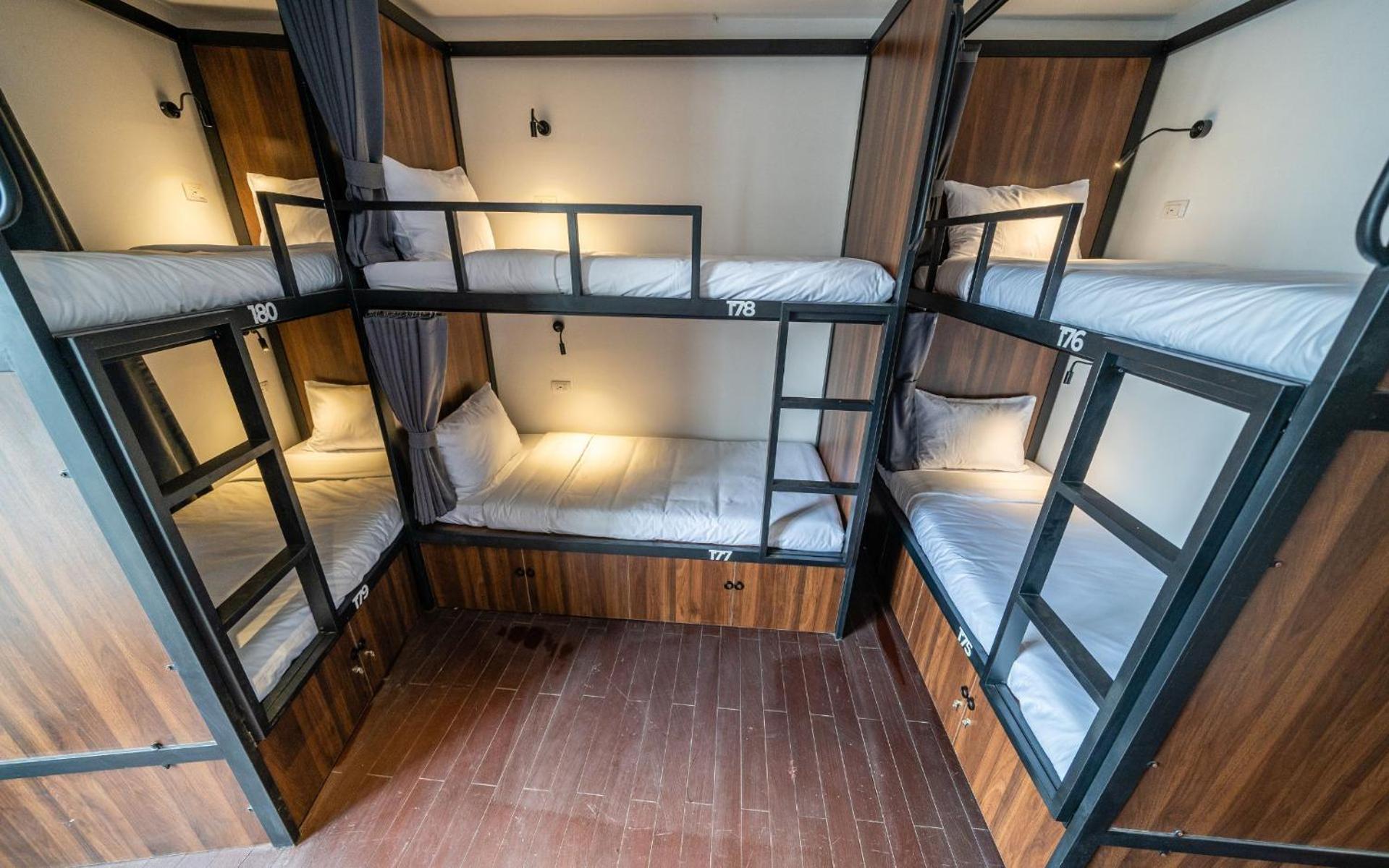 Mad Monkey Hanoi Hostel エクステリア 写真