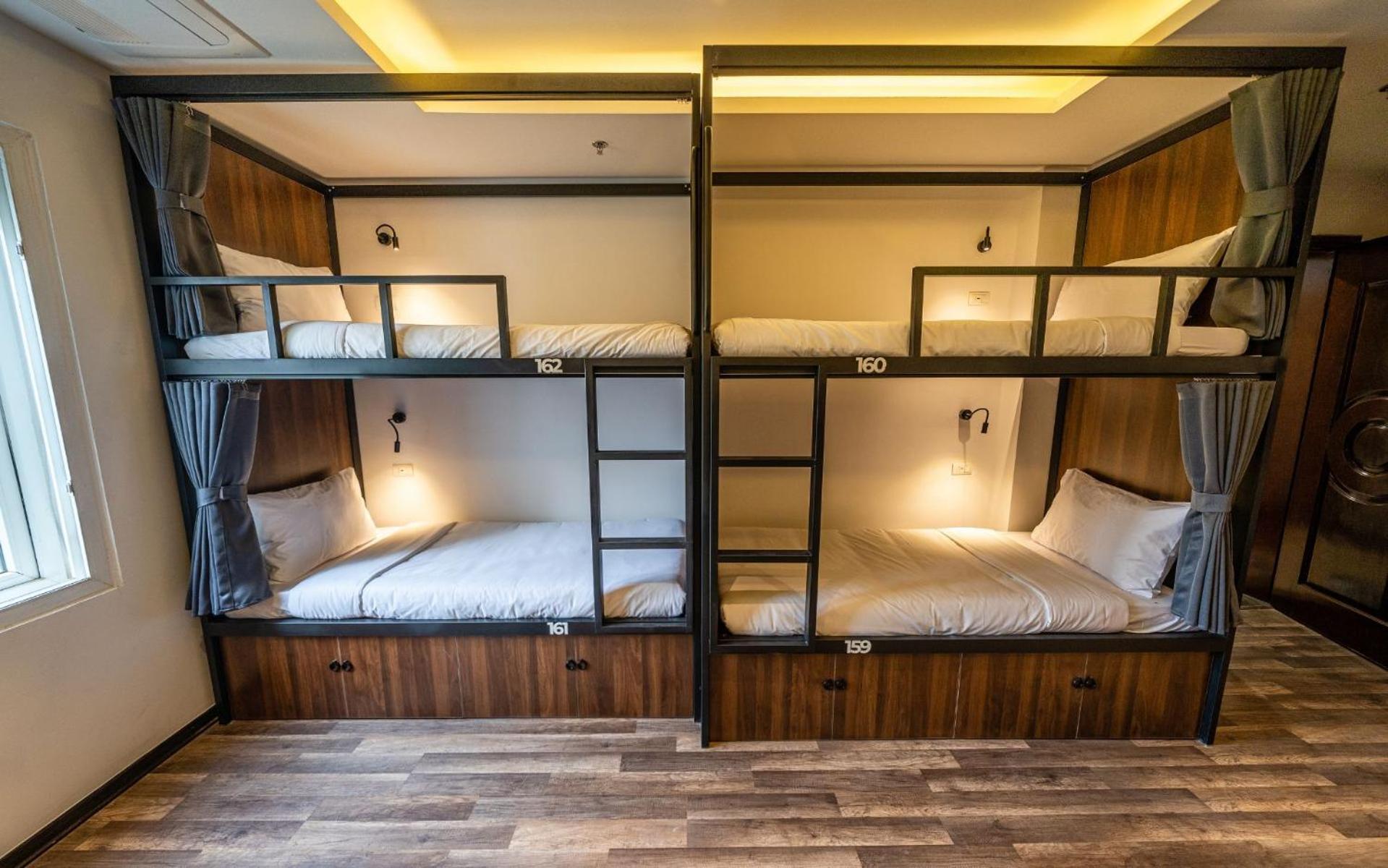 Mad Monkey Hanoi Hostel エクステリア 写真