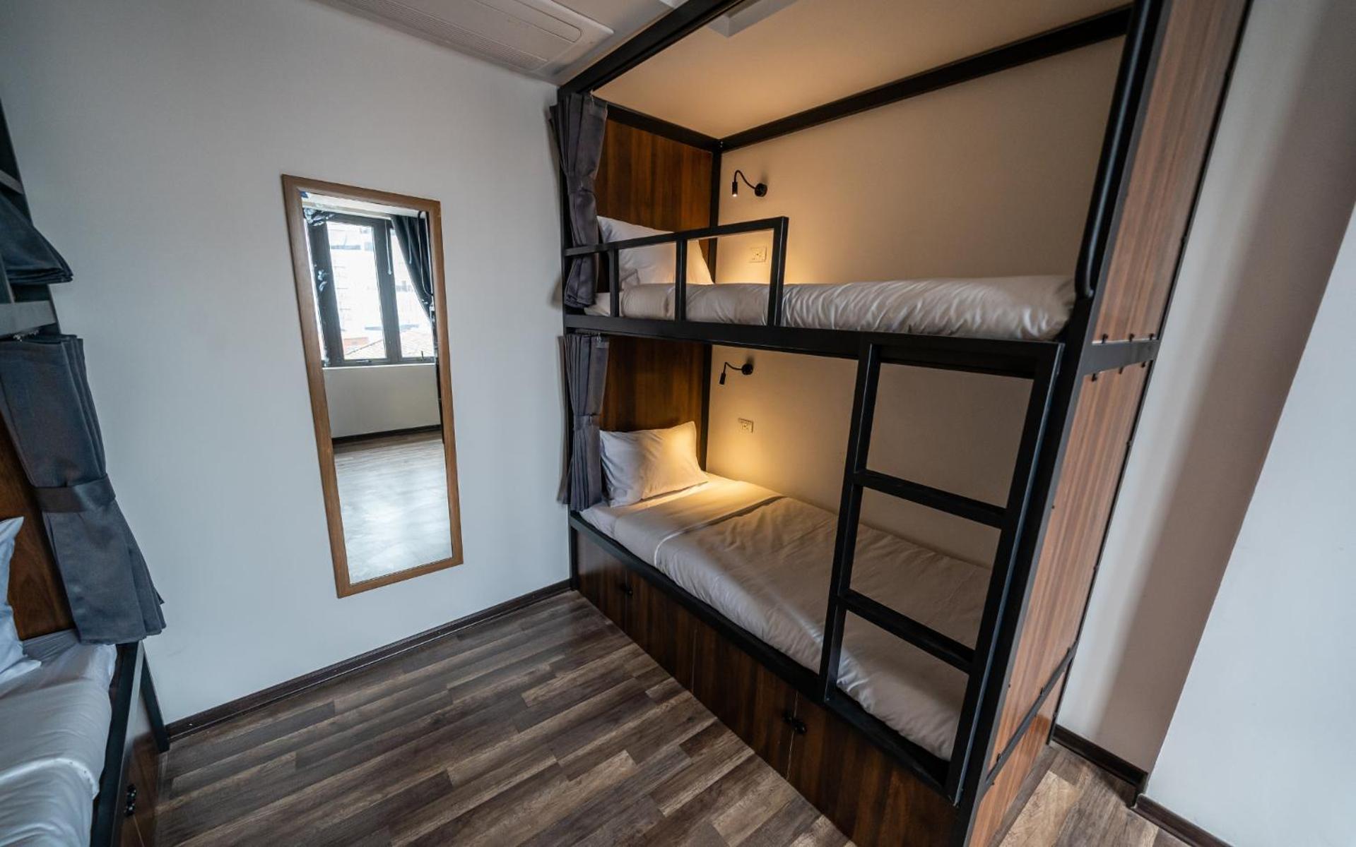 Mad Monkey Hanoi Hostel エクステリア 写真