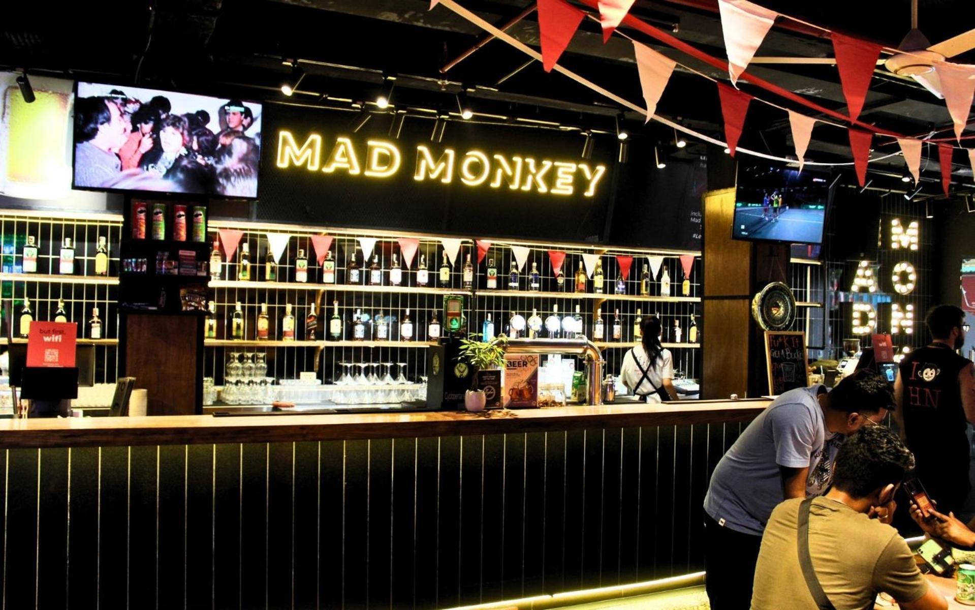 Mad Monkey Hanoi Hostel エクステリア 写真