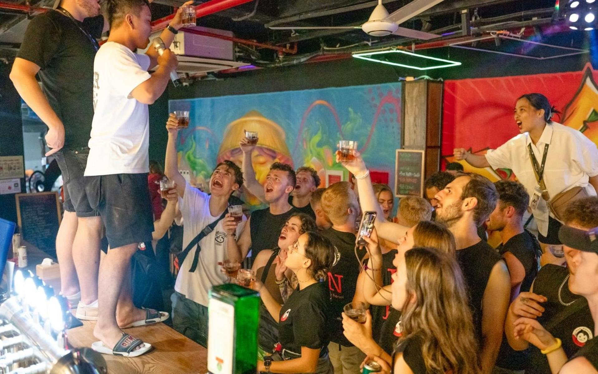 Mad Monkey Hanoi Hostel エクステリア 写真