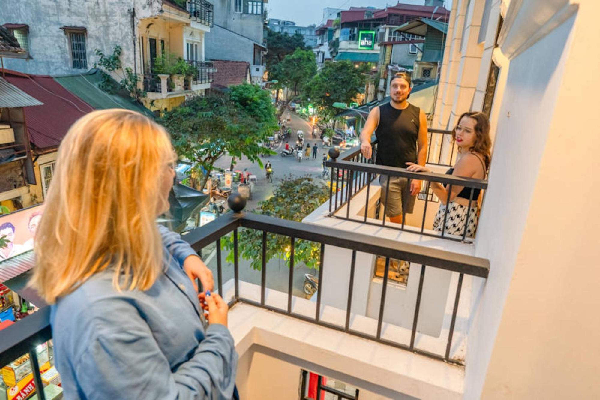 Mad Monkey Hanoi Hostel エクステリア 写真