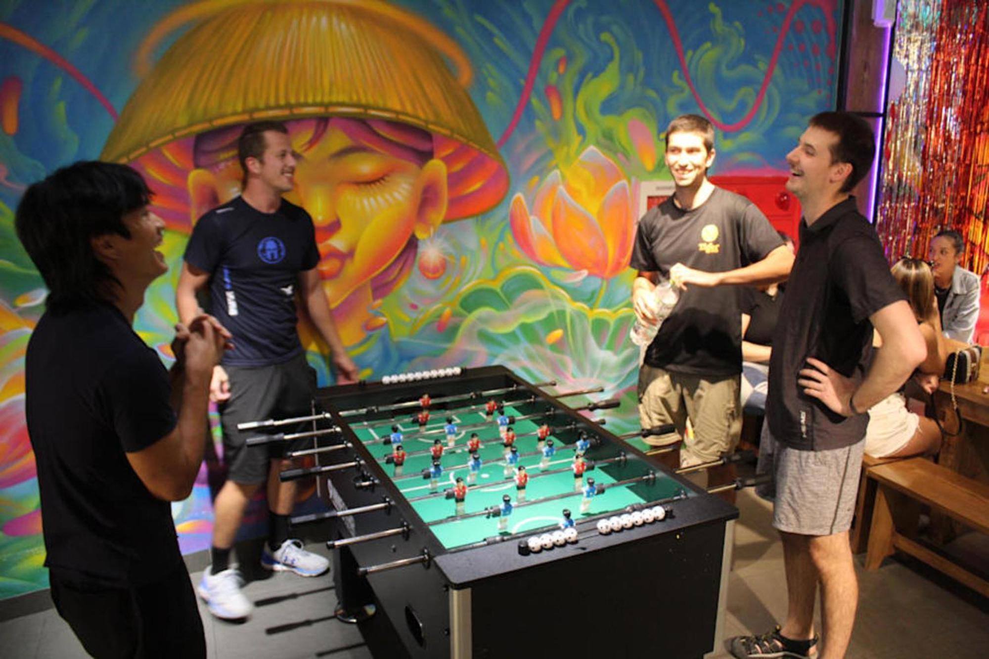 Mad Monkey Hanoi Hostel エクステリア 写真